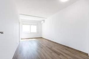 Piso en venta en Sabadell, Creu alta photo 0