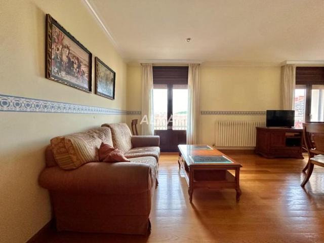 Chalet en venta en Fustiñana, - Centro - photo 0