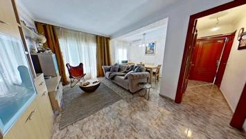 Piso en venta en Parla, Calle Fuentebella, 28981 photo 0