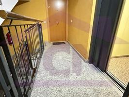 Piso en venta en Sant Boi de Llobregat photo 0