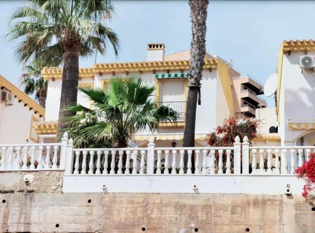 Adosada en venta en Torrevieja, Cabo cervera photo 0