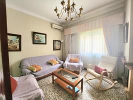 Casa en venta en Alcalá de Guadaira, Centro photo 0