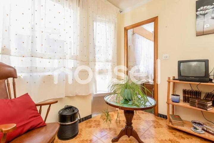 Casa con terreno en venta en Fene photo 0