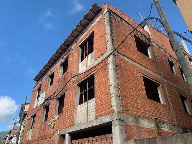 Edificio en venta en Arenas de San Pedro photo 0