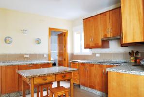 Casa en venta en Loja, Paseo Publico photo 0