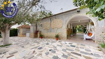 Chalet en venta en Real de Montroi, Serreta alta photo 0