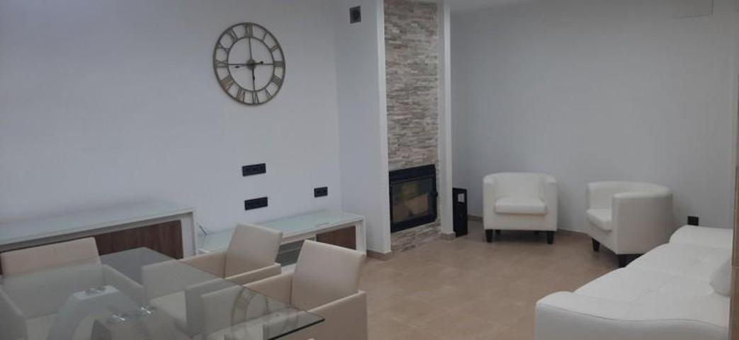 Adosada en venta en Aigues, Aigües photo 0