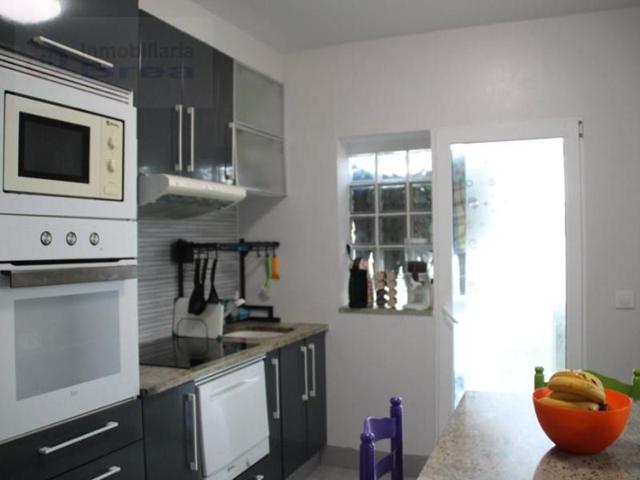 Piso en venta en Sanxenxo photo 0