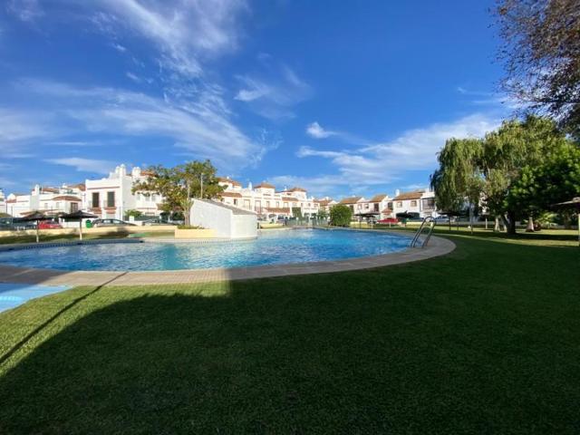 Apartamento en venta en Chiclana de la Frontera, Los gallos photo 0