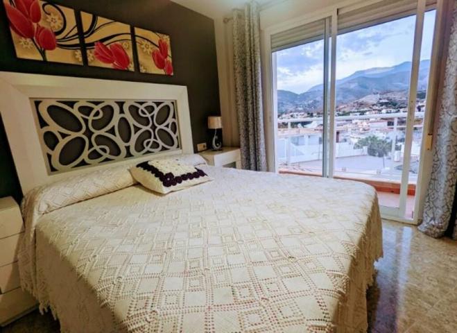 Piso en venta en La Herradura photo 0