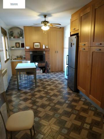 Adosada en venta en Madrigueras, Madrigueras photo 0