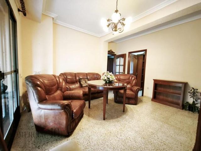 Piso en venta en Badajoz photo 0