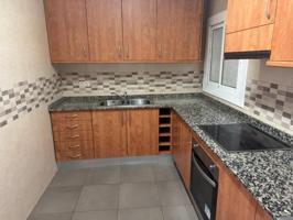 Piso en venta en Esparreguera, Mercado Municipal photo 0