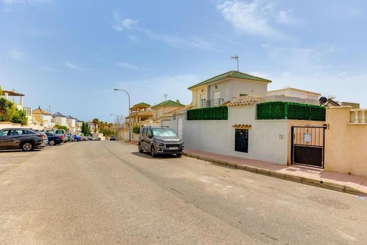Duplex en venta en Torrevieja, Los altos photo 0