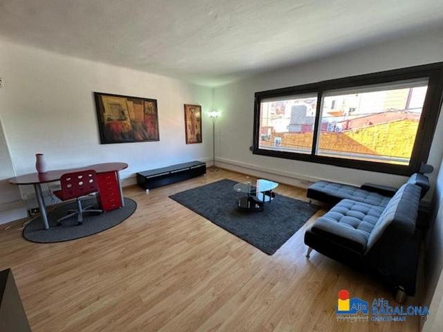 Piso en venta en Badalona, Artigas - Llefià photo 0