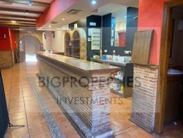 Local comercial en venta en Paracuellos de Jarama photo 0