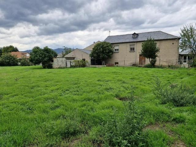 Casa en venta en Ponferrada, Campo-Los Barrios-Compludo photo 0