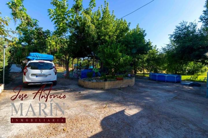 Chalet en venta en Badajoz, Dehesilla de Calamon photo 0