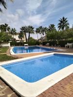 Adosada en venta en Oropesa del Mar, Plana Alta photo 0