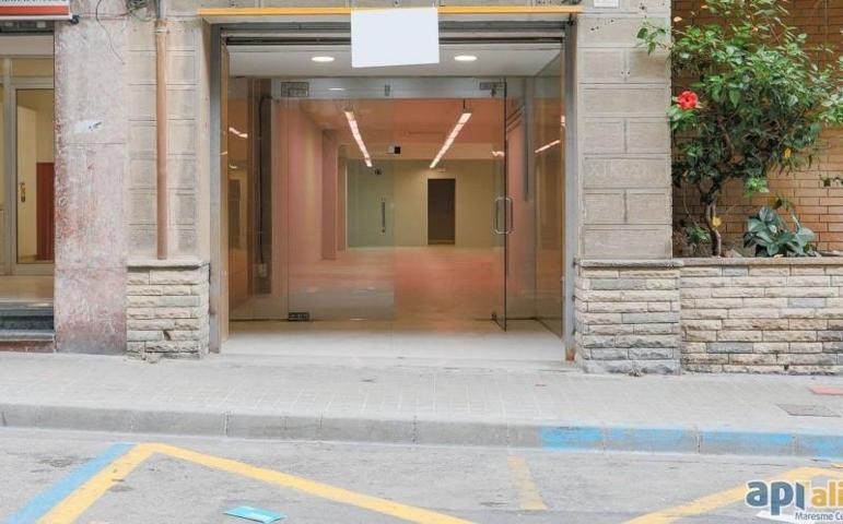Local comercial en venta en Premià de Mar, Centro photo 0
