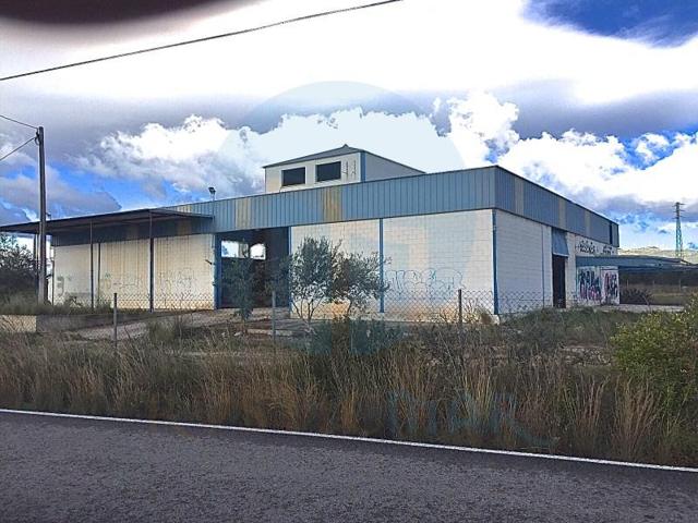 Nave industrial en venta en L'Ampolla photo 0