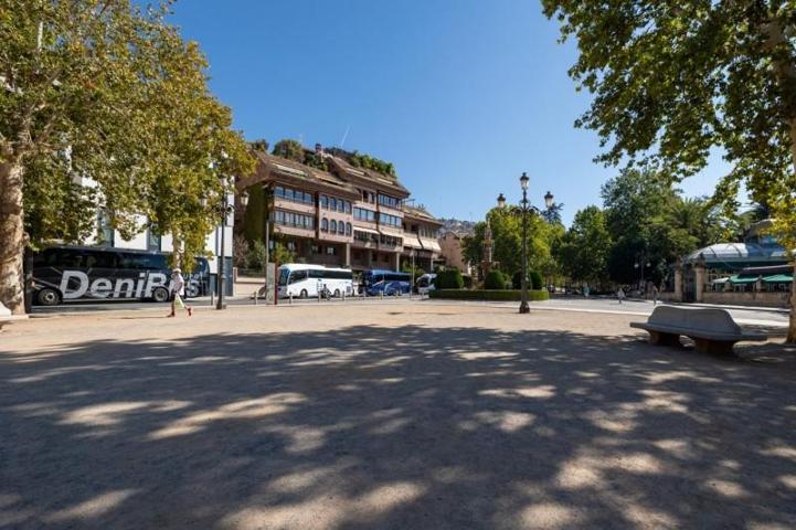 Piso en venta en Granada, Paseo del salon photo 0