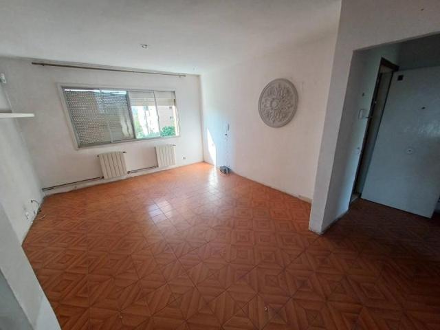 Piso en venta en L'Hospitalet de Llobregat, El Gornal photo 0