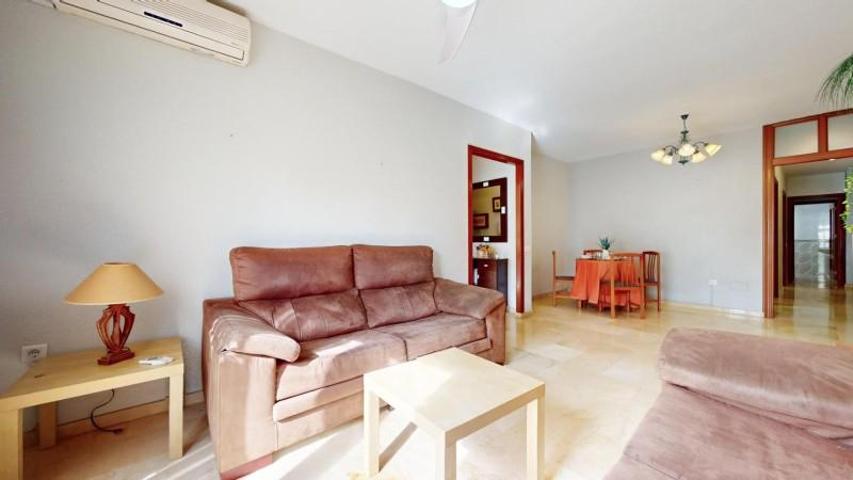 Piso en venta en Almería, Barrio alto photo 0