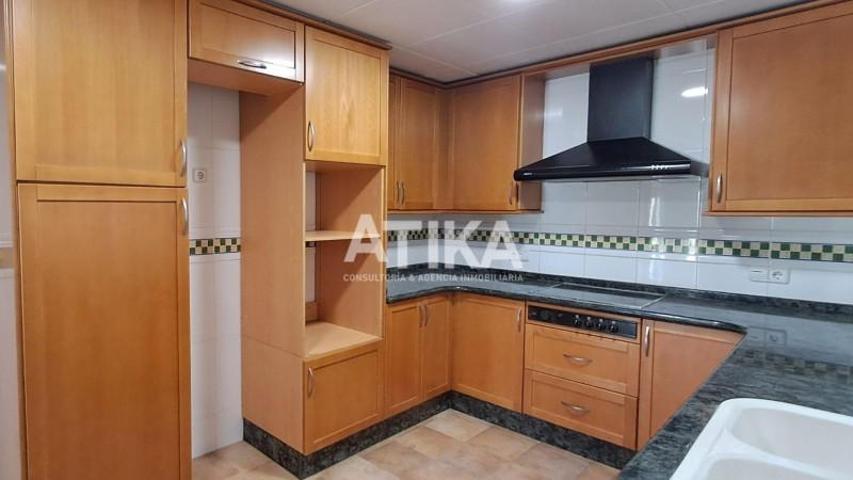 Piso en venta en Ontinyent, Llombo photo 0