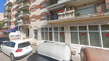 Local comercial en venta en Torredembarra, CENTRE photo 0