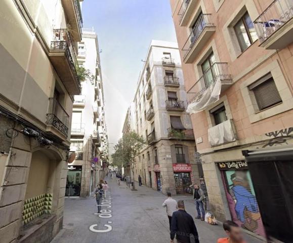 Piso en venta en Barcelona, Sant Antoni photo 0