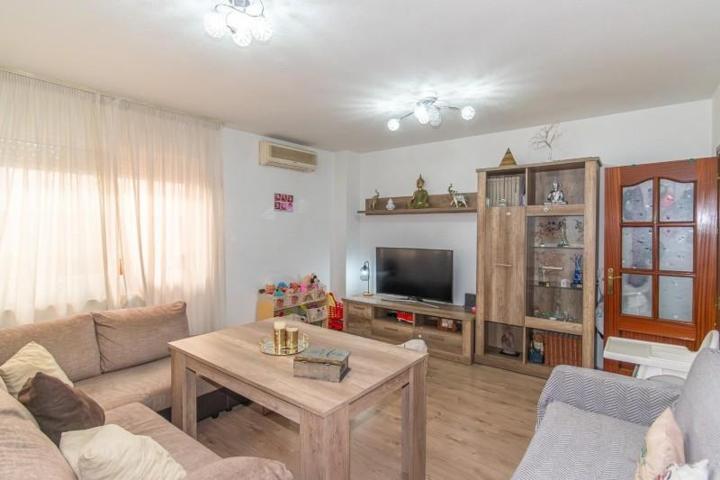 Piso en venta en Armilla, Armilla photo 0