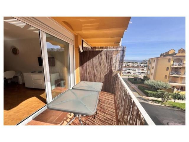 Piso en venta en Empuriabrava photo 0