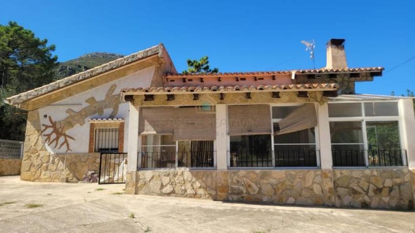 Casa en venta en Simat de la Valldigna photo 0