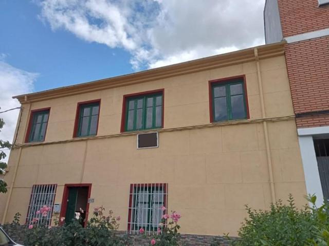 Casa en venta en Ponferrada, Fuentes nuevas photo 0