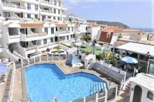 Apartamento en venta en Arona, Los Cristianos photo 0