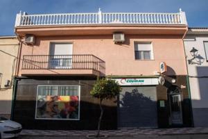 Casa en venta en Torreblascopedro photo 0