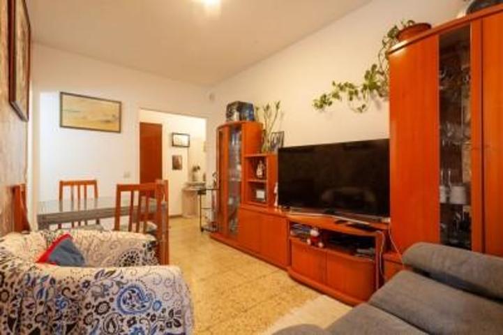 Piso en venta en L'Hospitalet de Llobregat, Santa Eulalia photo 0