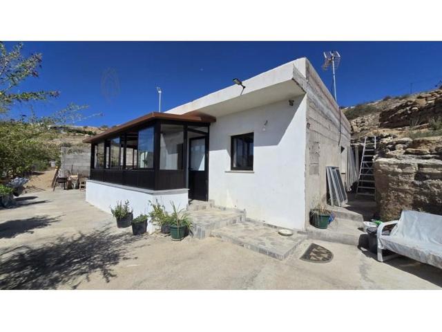 Casa con terreno en venta en Fasnia photo 0