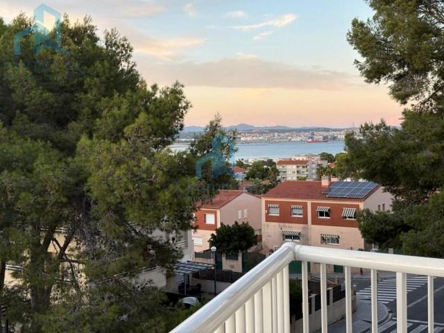 Piso en venta en Salou photo 0