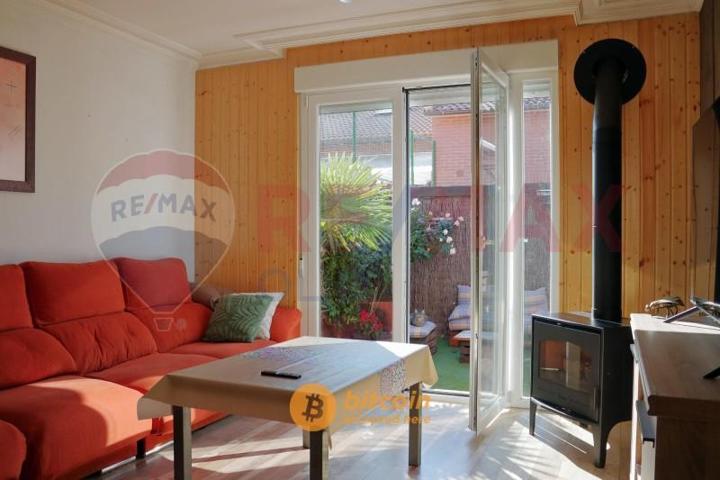 Adosada en venta en Cigales, Castilla y leon photo 0