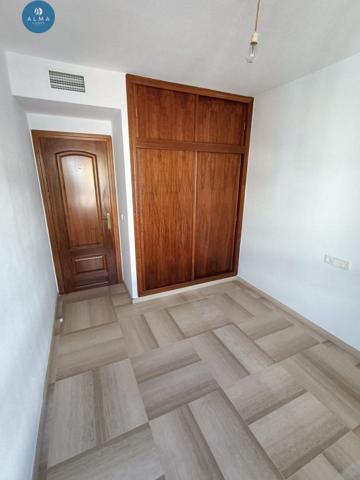 Piso en venta en Córdoba, Zoco photo 0