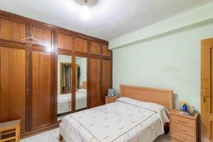 Piso en venta en Madrid, Usera photo 0