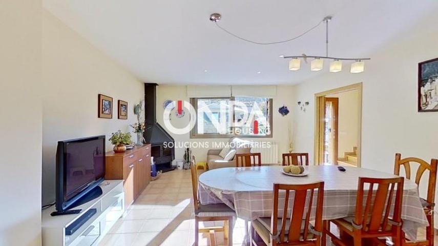 Adosada en venta en Isona i Conca Dellá, Pallars Jussà photo 0