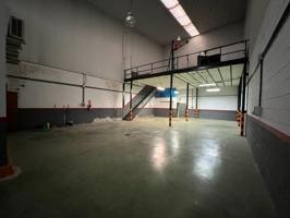 Nave industrial en venta en Dos Hermanas, La Motilla - Fuente del Rey photo 0