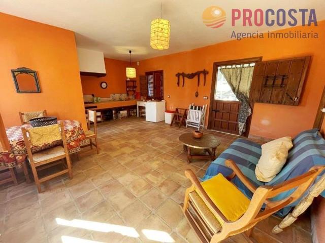 Casa con terreno en venta en Almuñécar photo 0