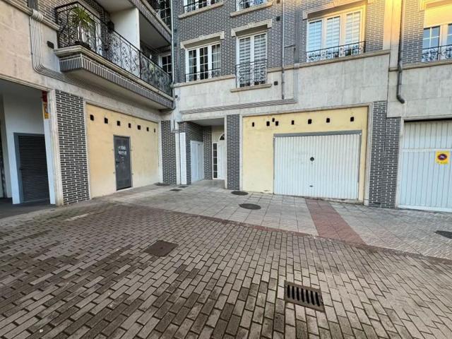 Local comercial en venta en Siero, Lugones photo 0