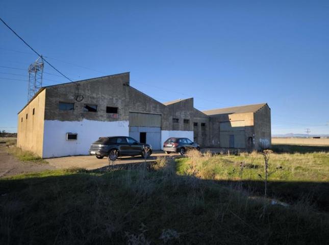 Nave industrial en venta en San Andrés del Rabanedo, Trobajo del Camino photo 0