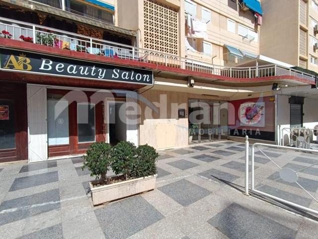 Local comercial en venta en Benidorm photo 0