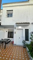 Adosada en venta en Chiclana de la Frontera, 1ª pista de La Barrosa photo 0